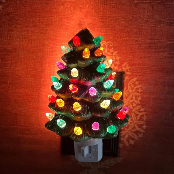 🎄Lovely Christmas Tree Night Light🥰